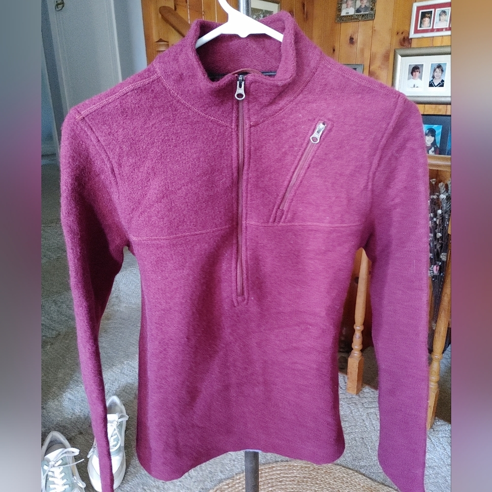 Ibex 100% Merino Wool 1\4 Zip Sweater Sz.S Burgundy